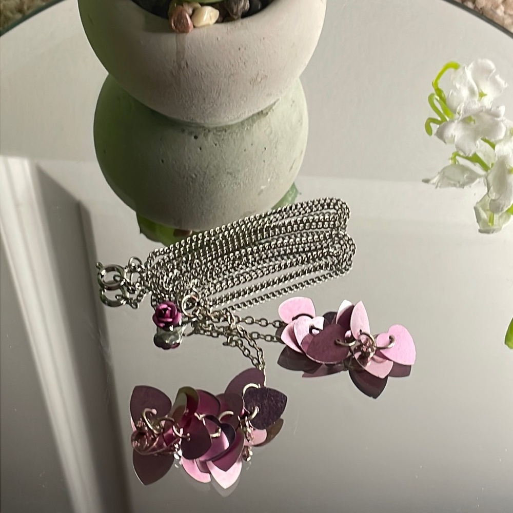 18 inch Valentine Pink necklace